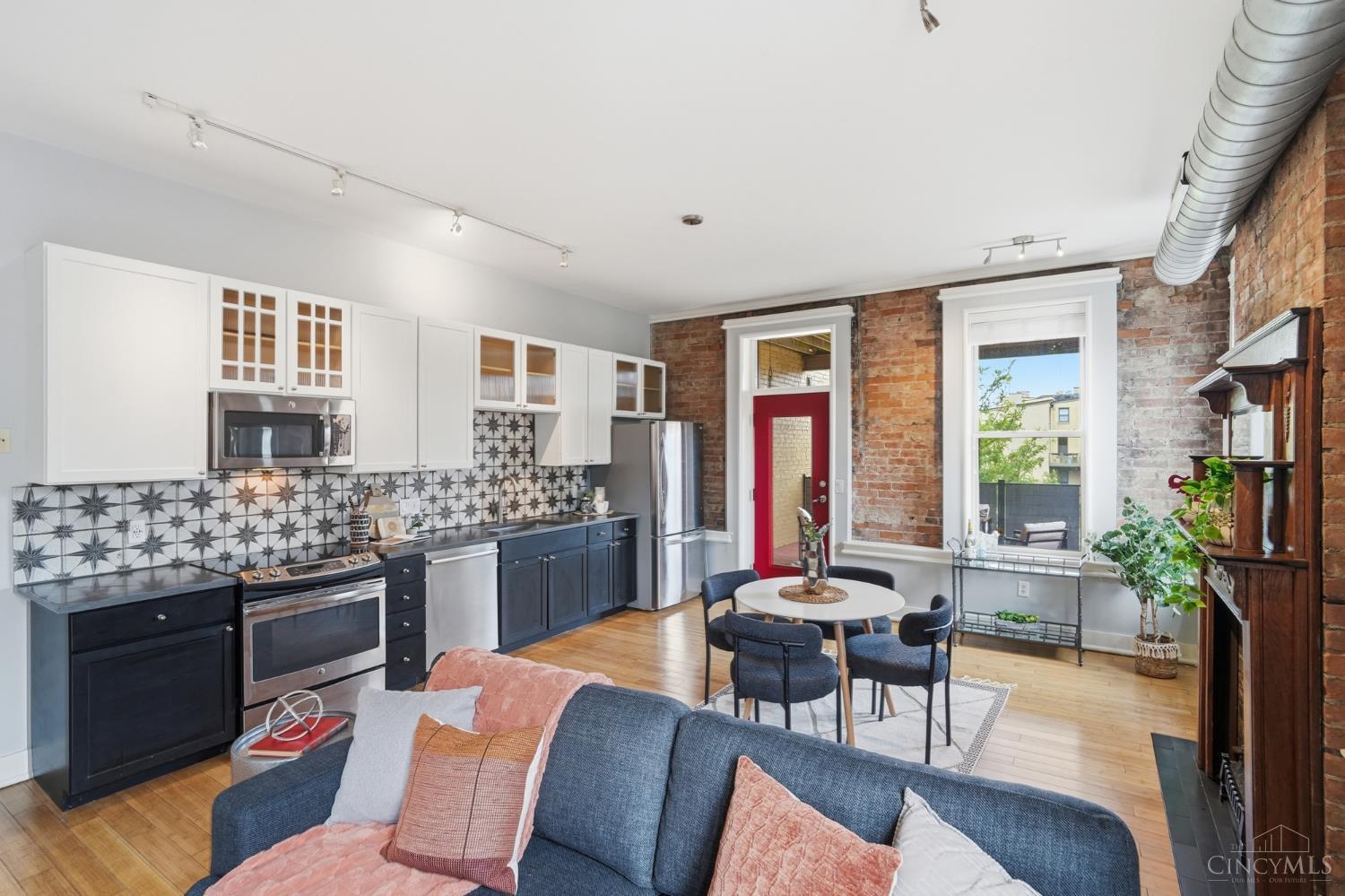 20 W Twelfth Street