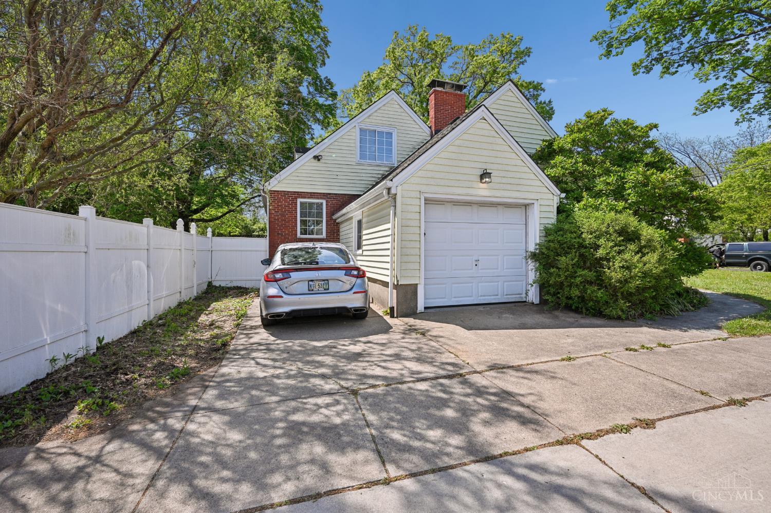 5094 E Eastwood Circle