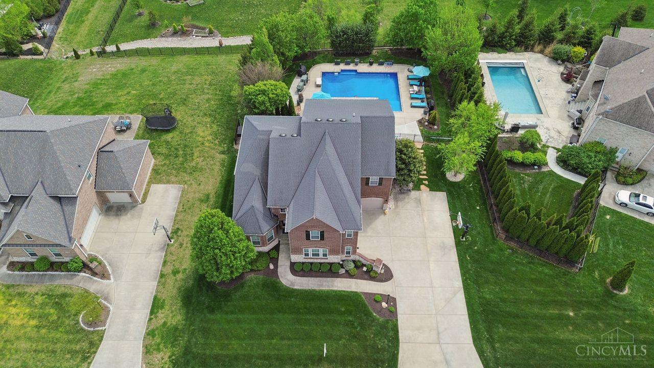 7242 Clawson Court