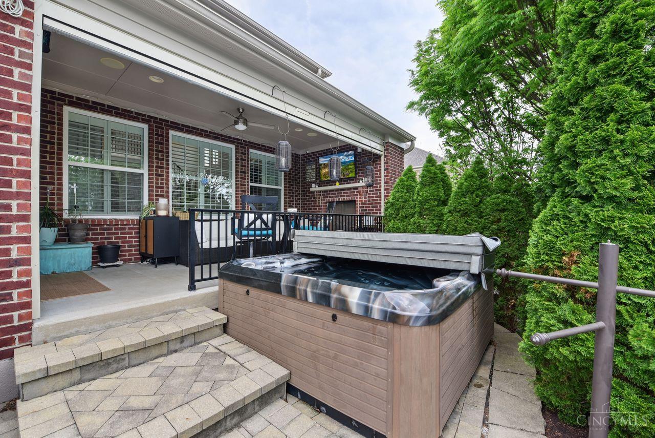 7242 Clawson Court