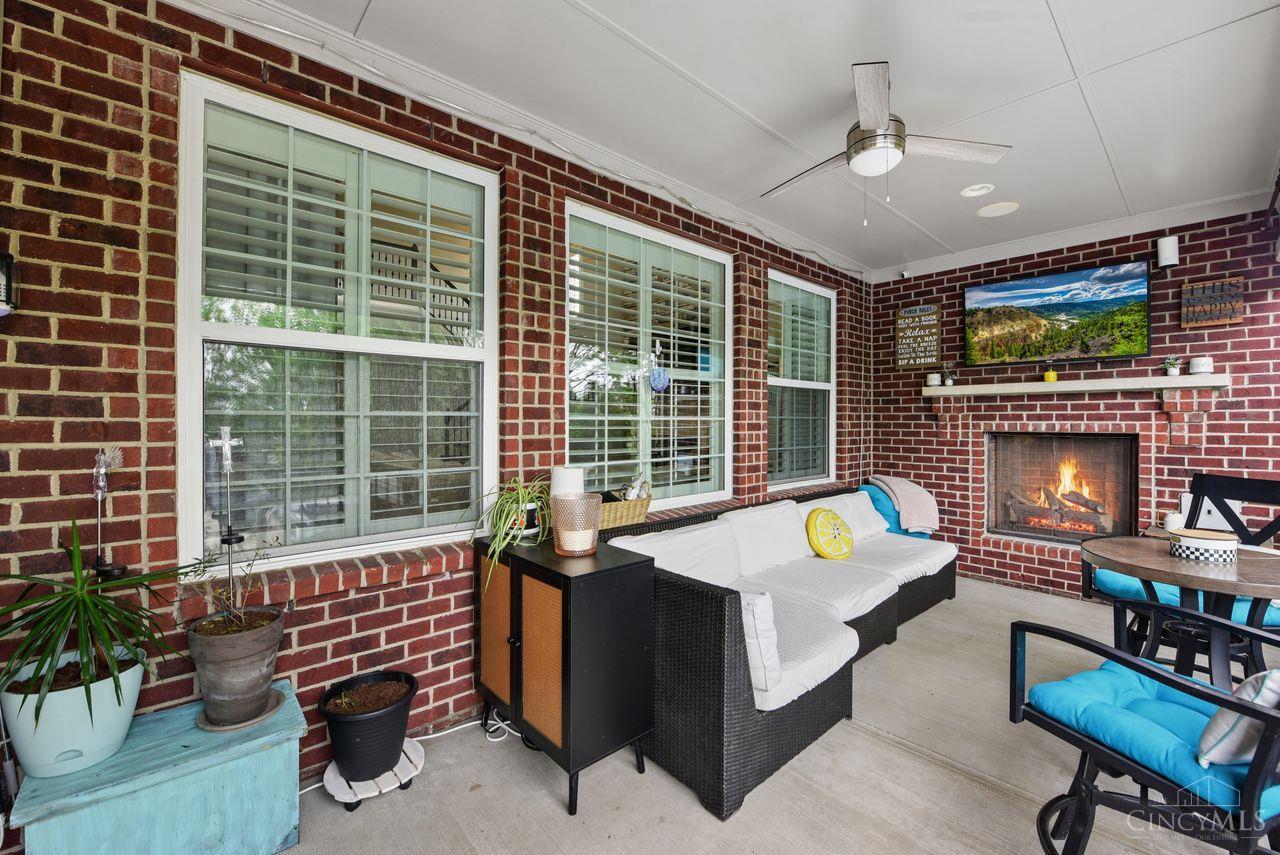7242 Clawson Court