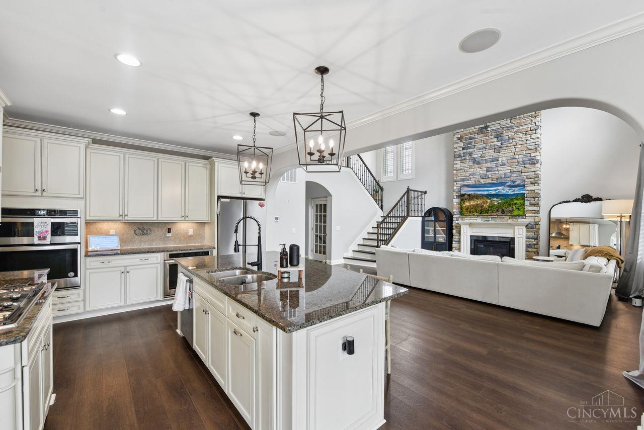7242 Clawson Court