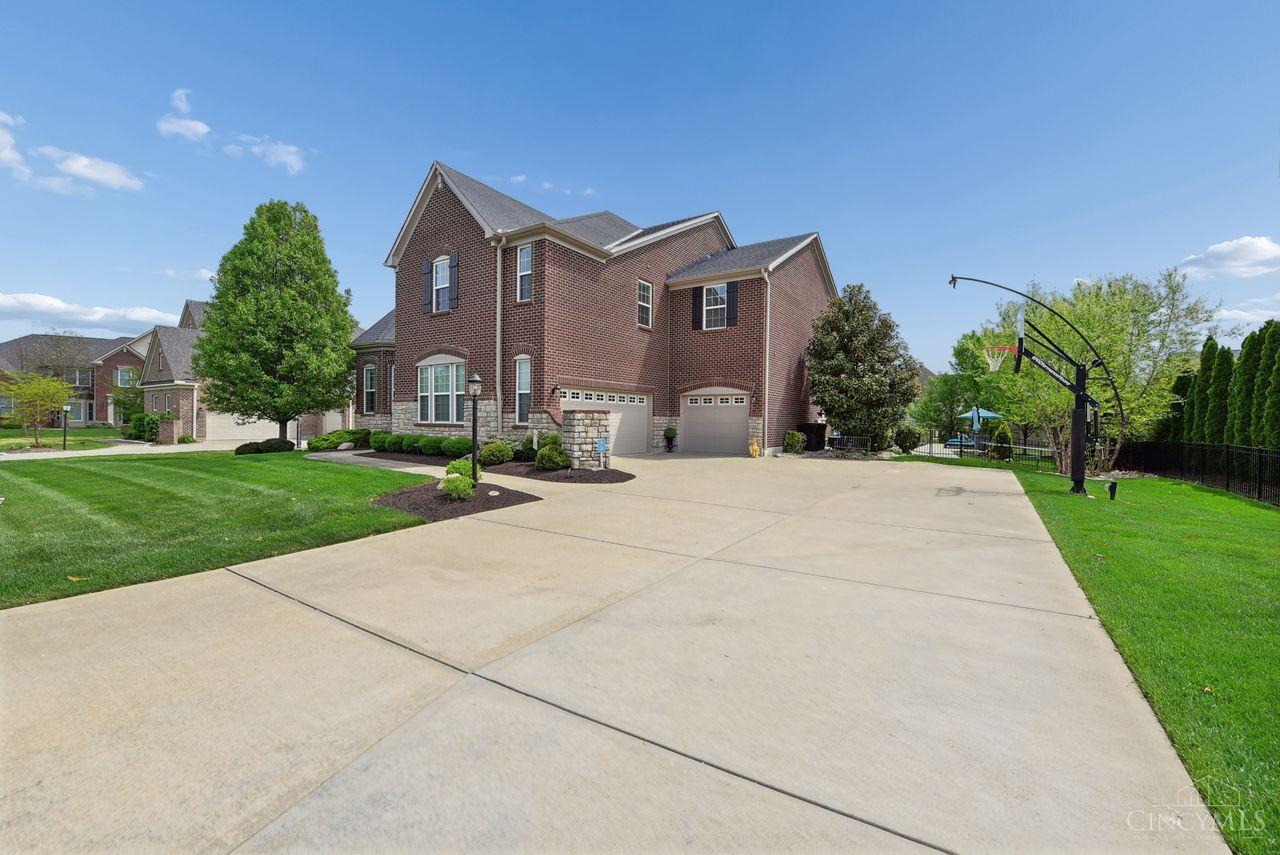7242 Clawson Court