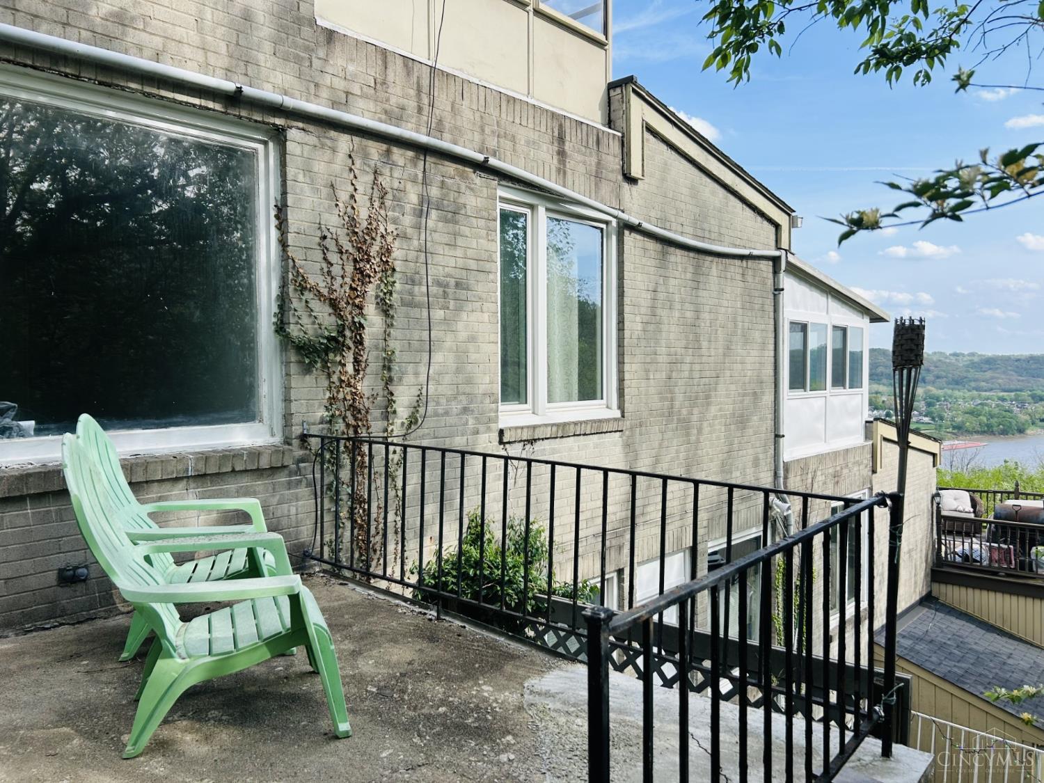 490 Mount Hope Avenue 508