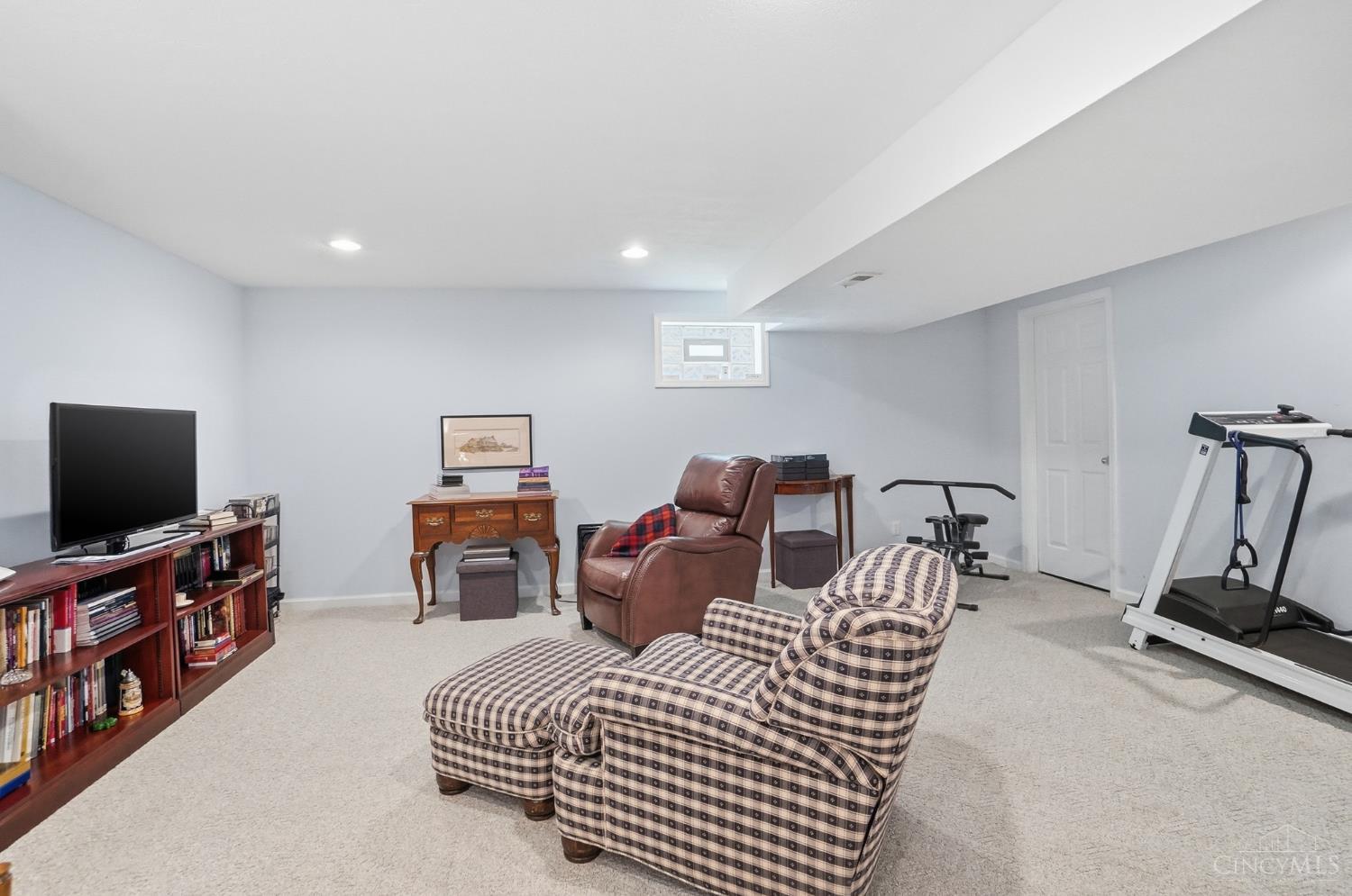 9491 Carriage Run Circle