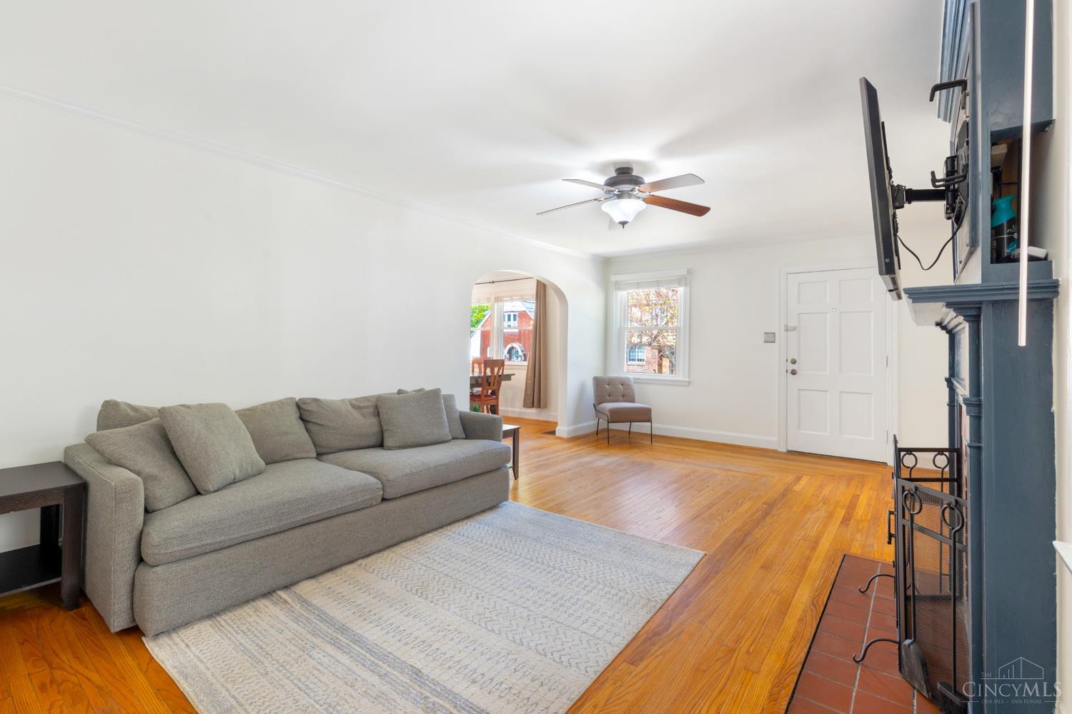 3443 Oakview Place