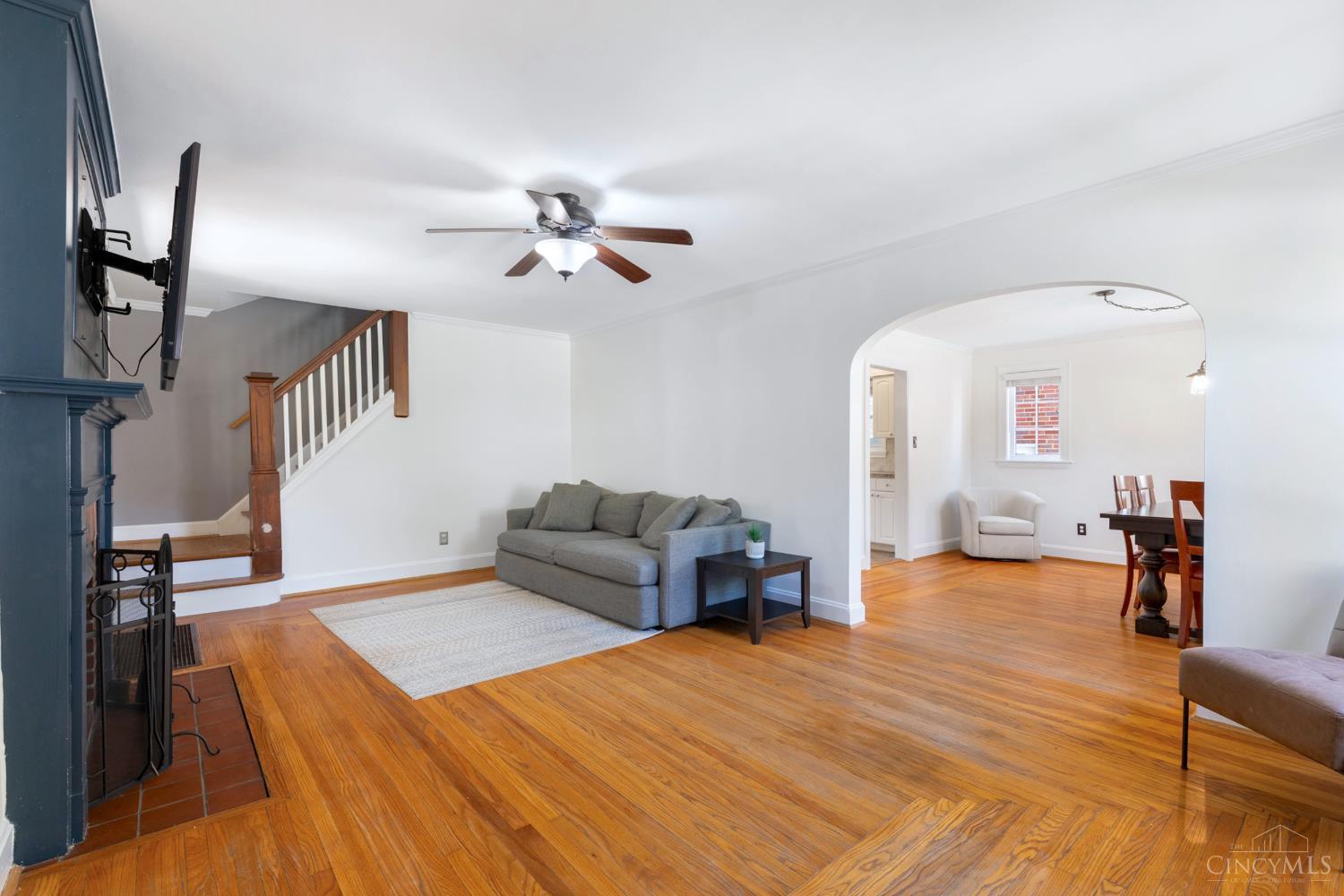 3443 Oakview Place