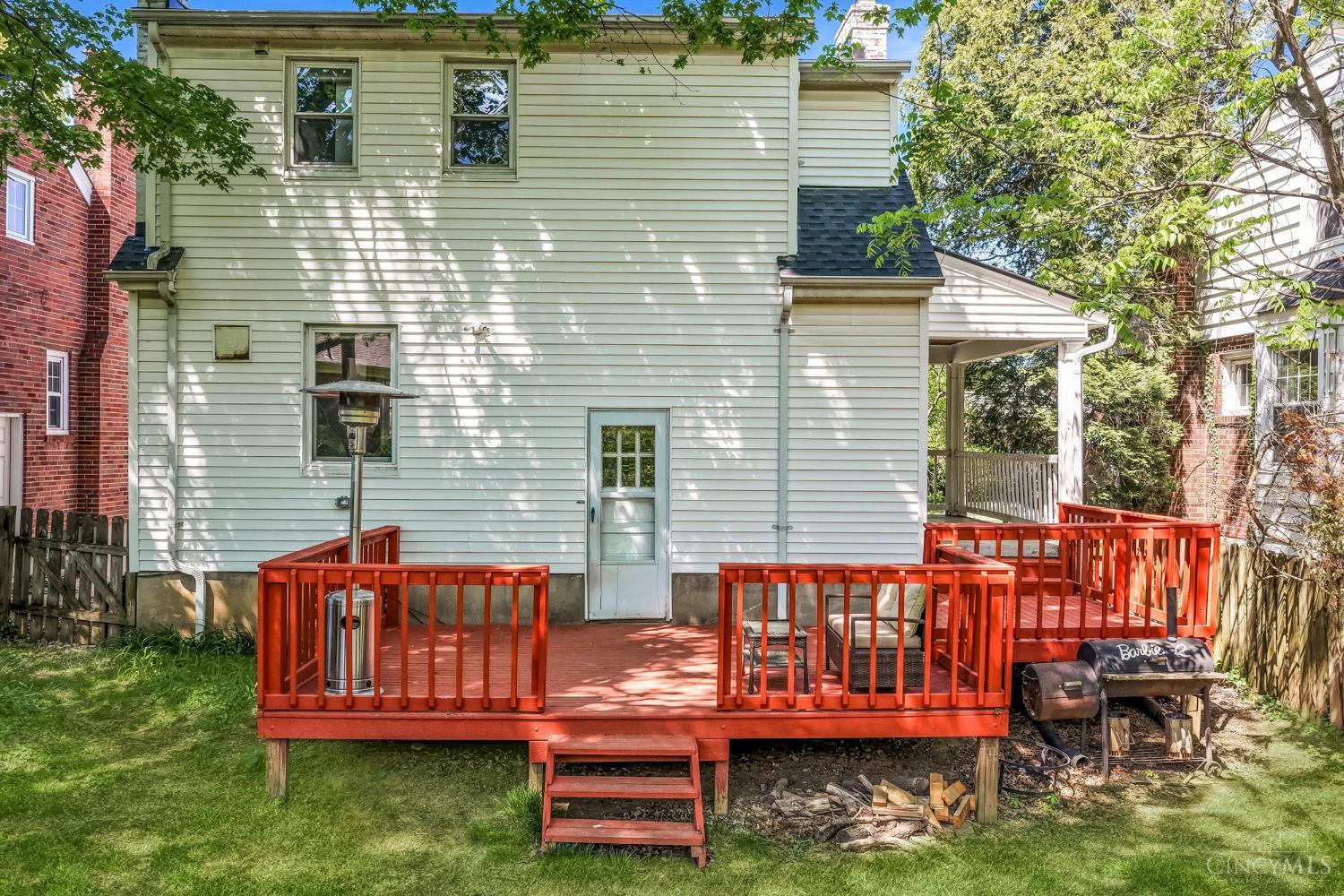 3443 Oakview Place