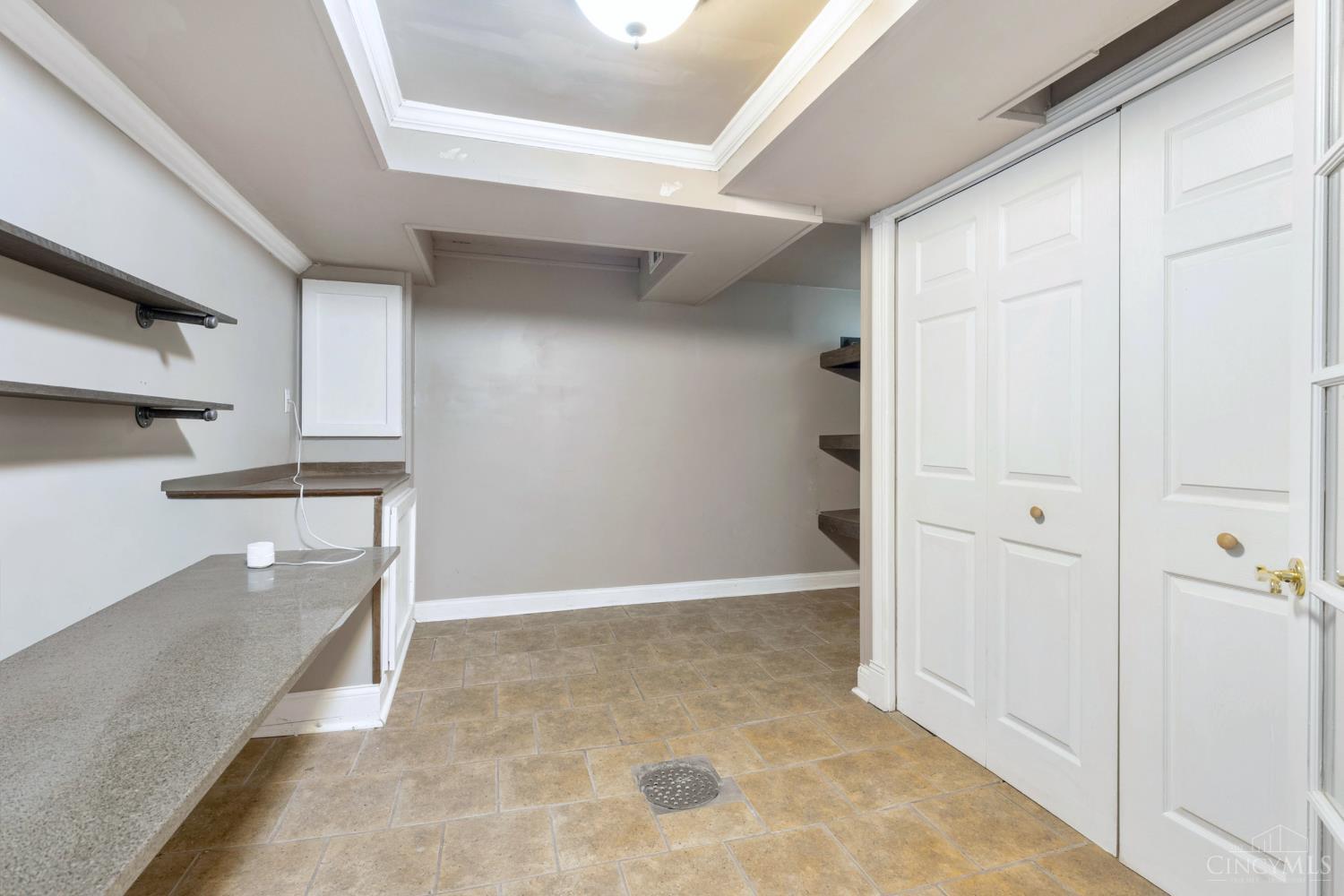 3443 Oakview Place