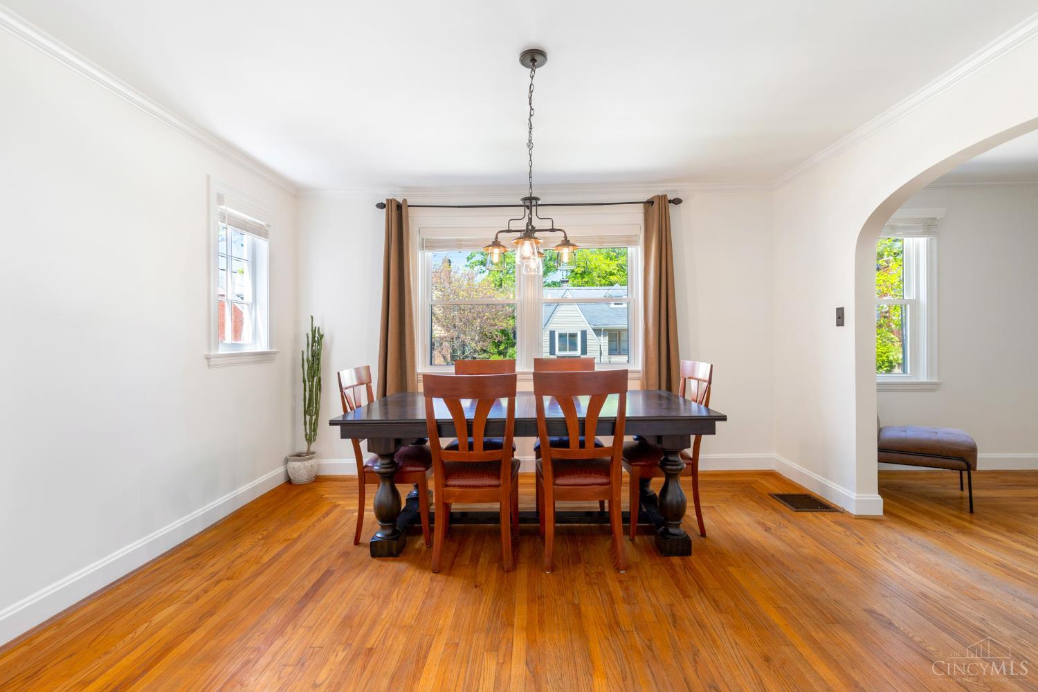 3443 Oakview Place