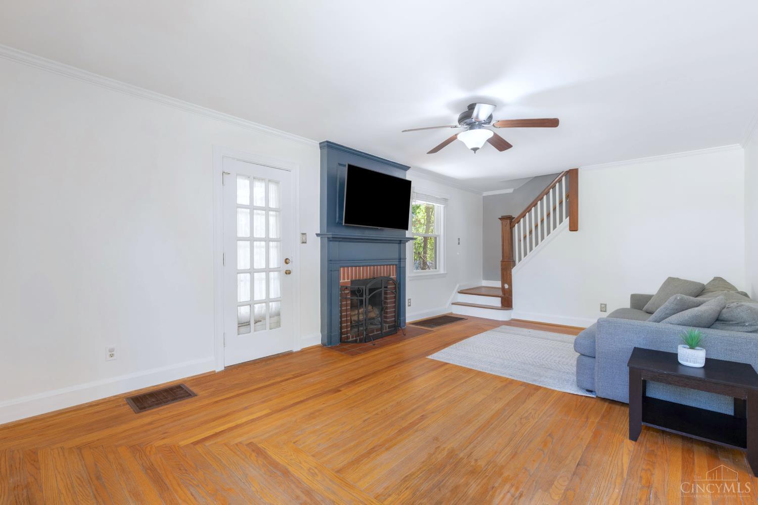 3443 Oakview Place
