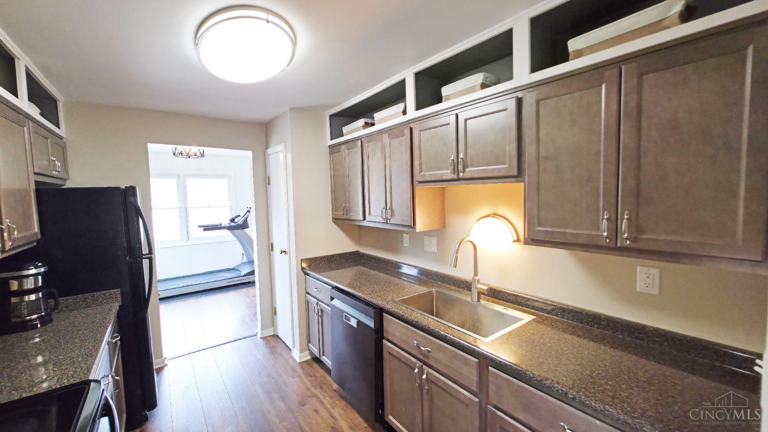 1287 Ebenezer Road 56