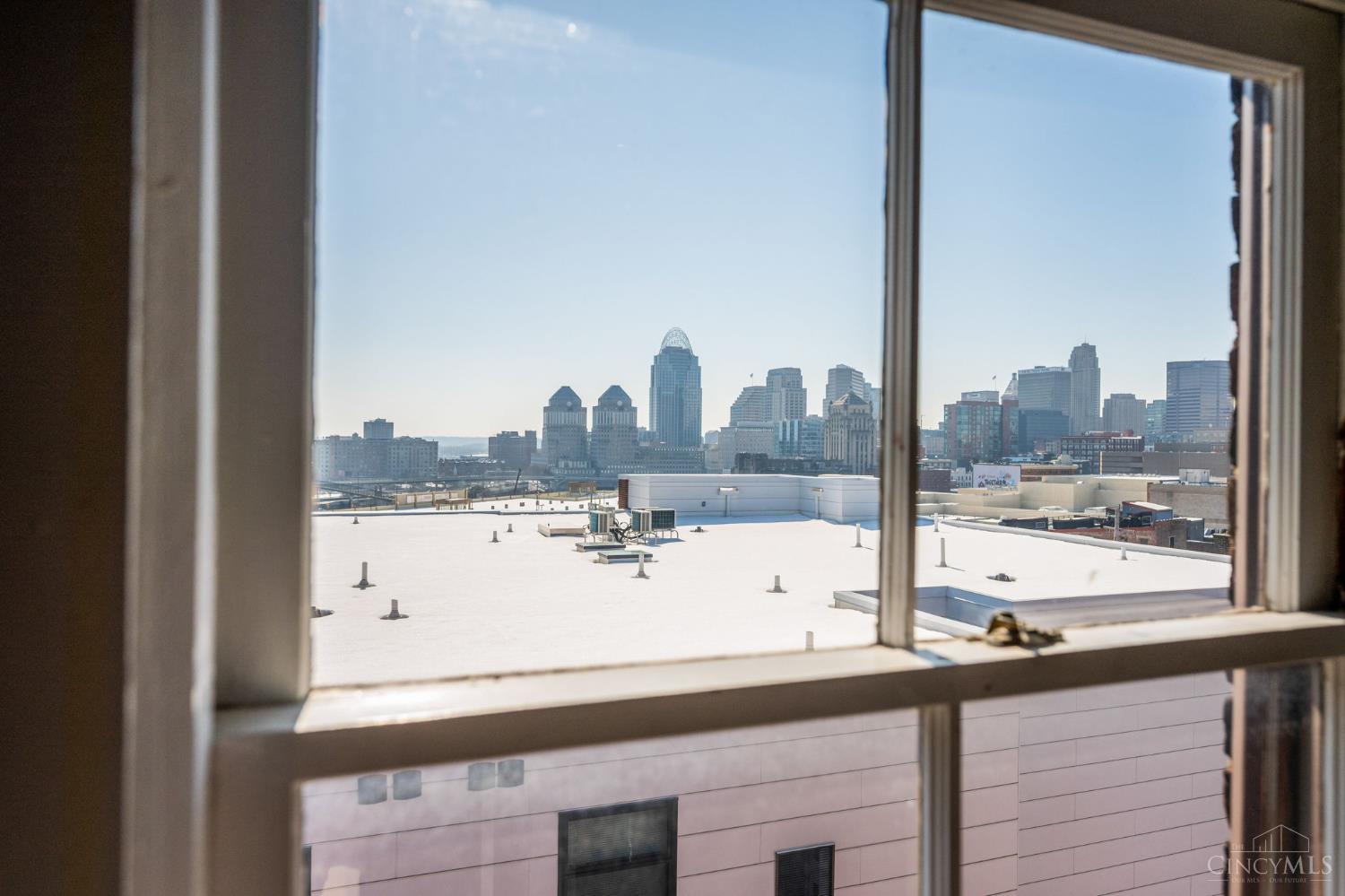 551 E Thirteenth Street 4