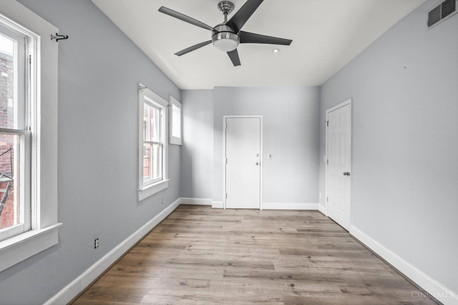 551 E Thirteenth Street 4