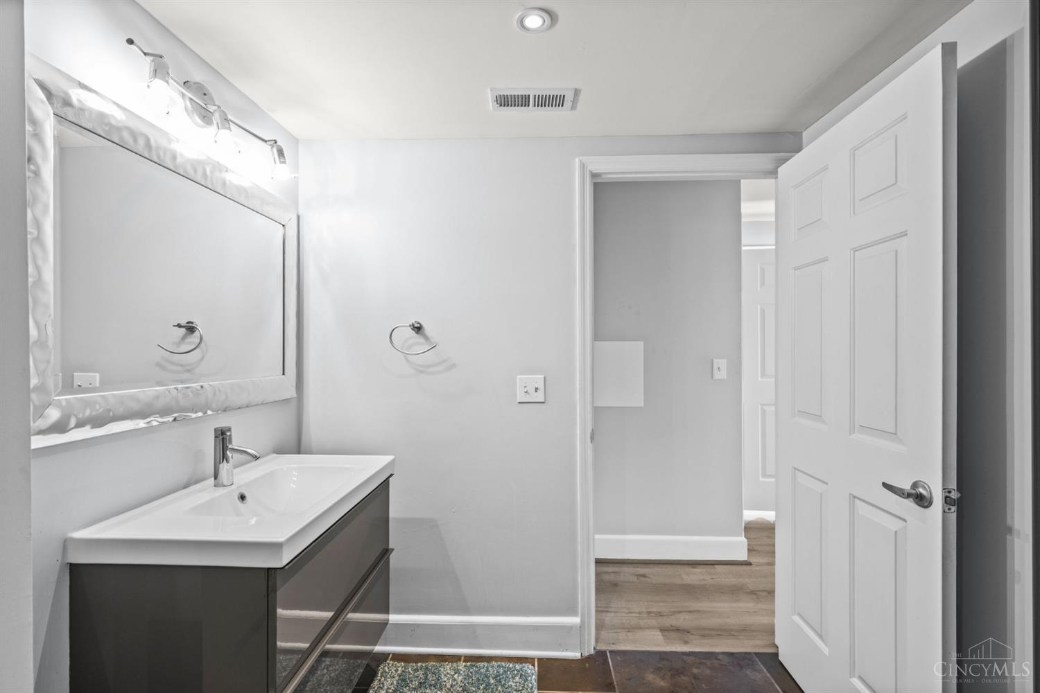 551 E Thirteenth Street 4