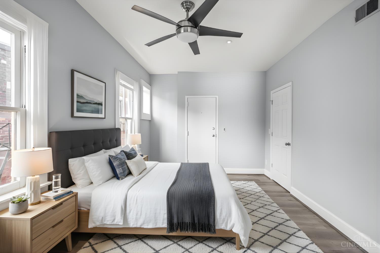 551 E Thirteenth Street 4