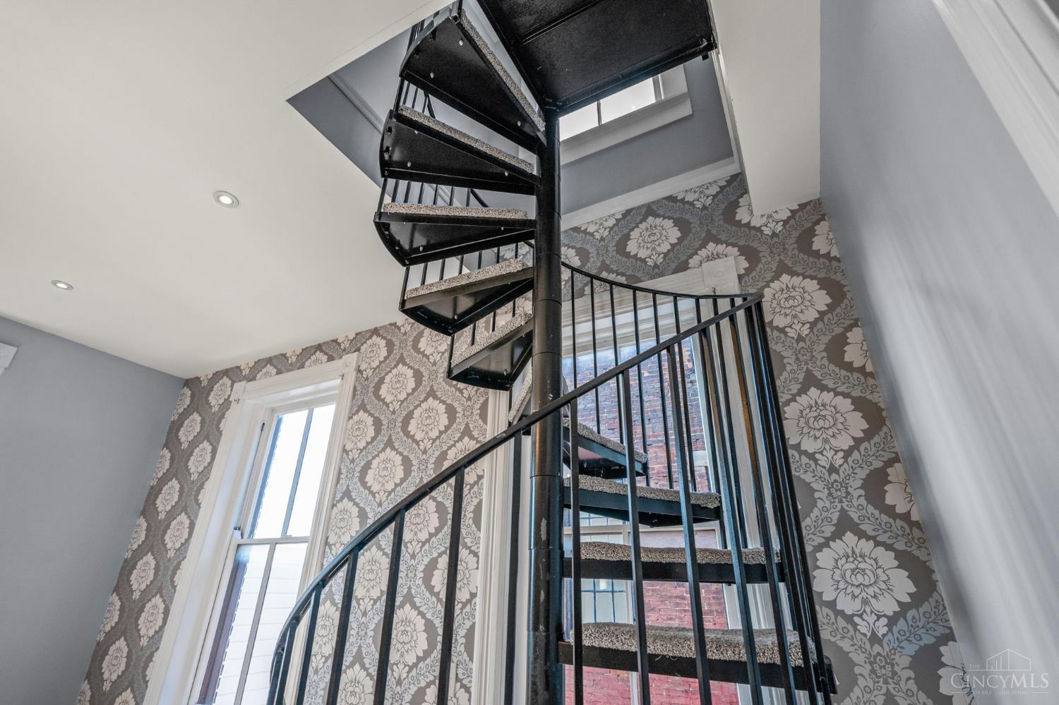 551 E Thirteenth Street 4