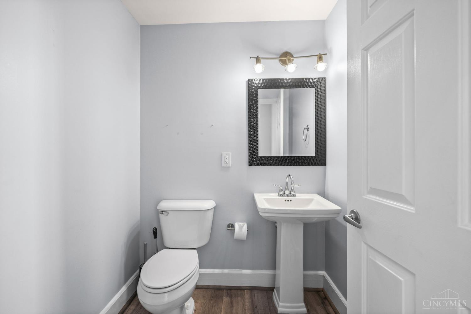 551 E Thirteenth Street 4