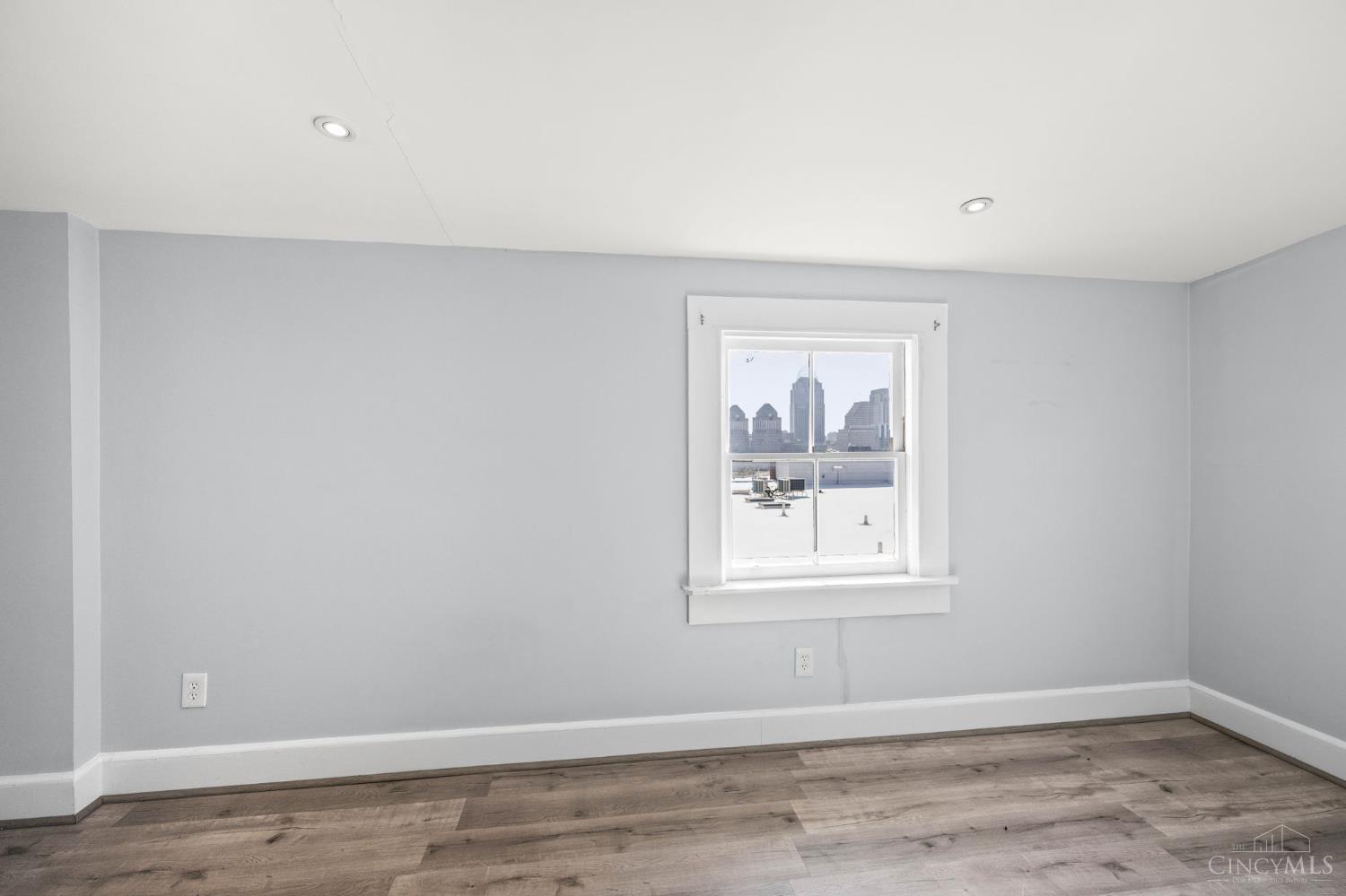 551 E Thirteenth Street 4