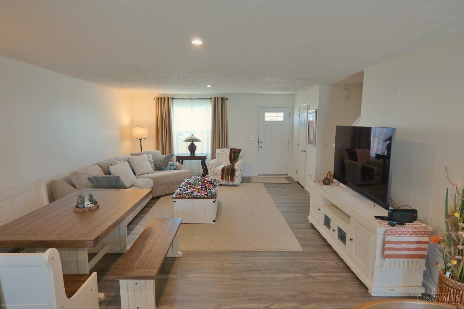 8889 Williamson Circle