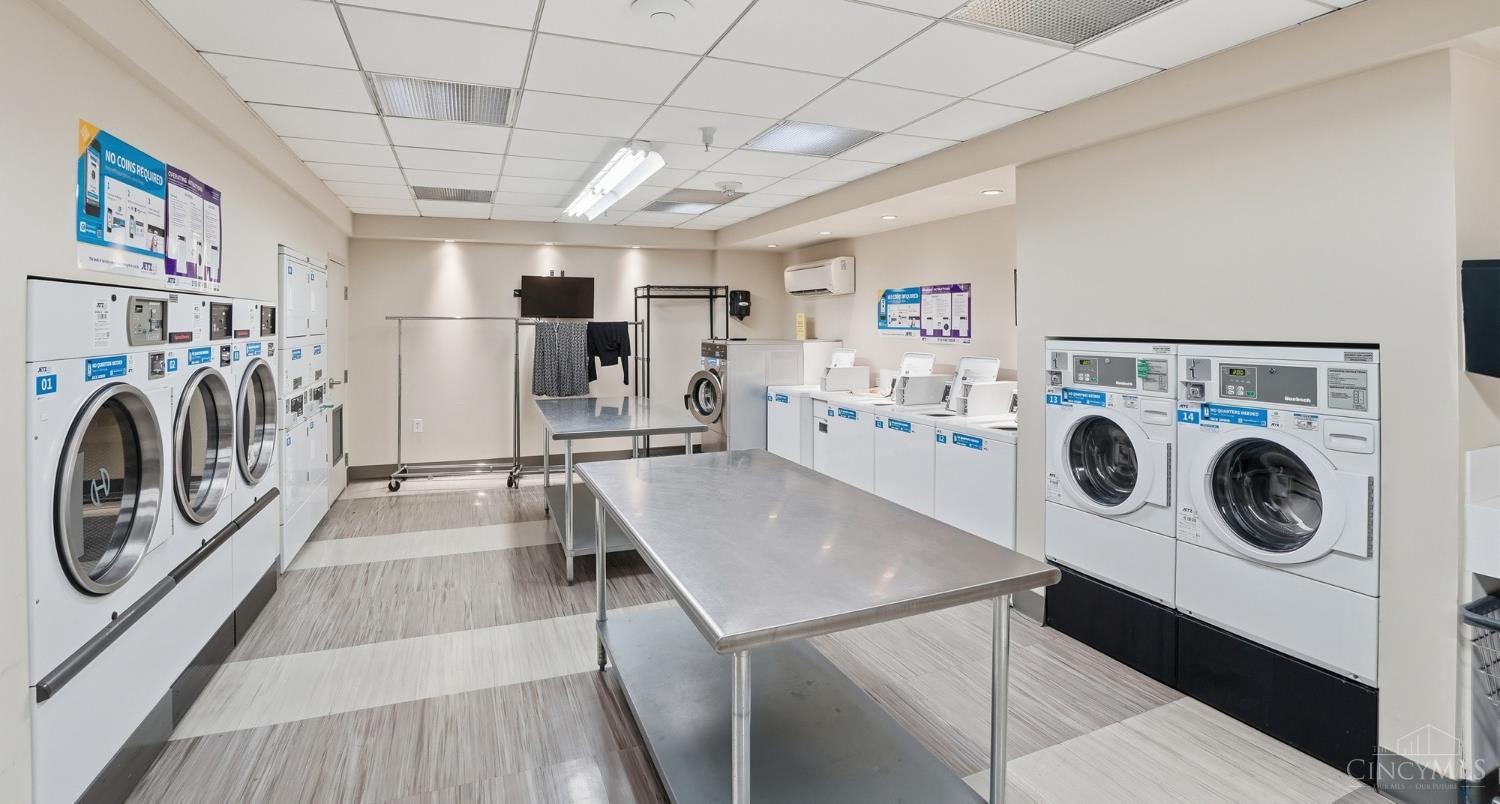 2200 Victory Parkway 1604