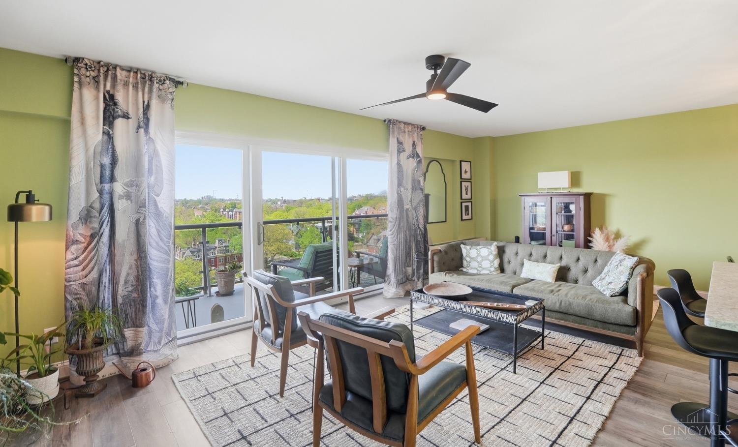 2200 Victory Parkway 1604