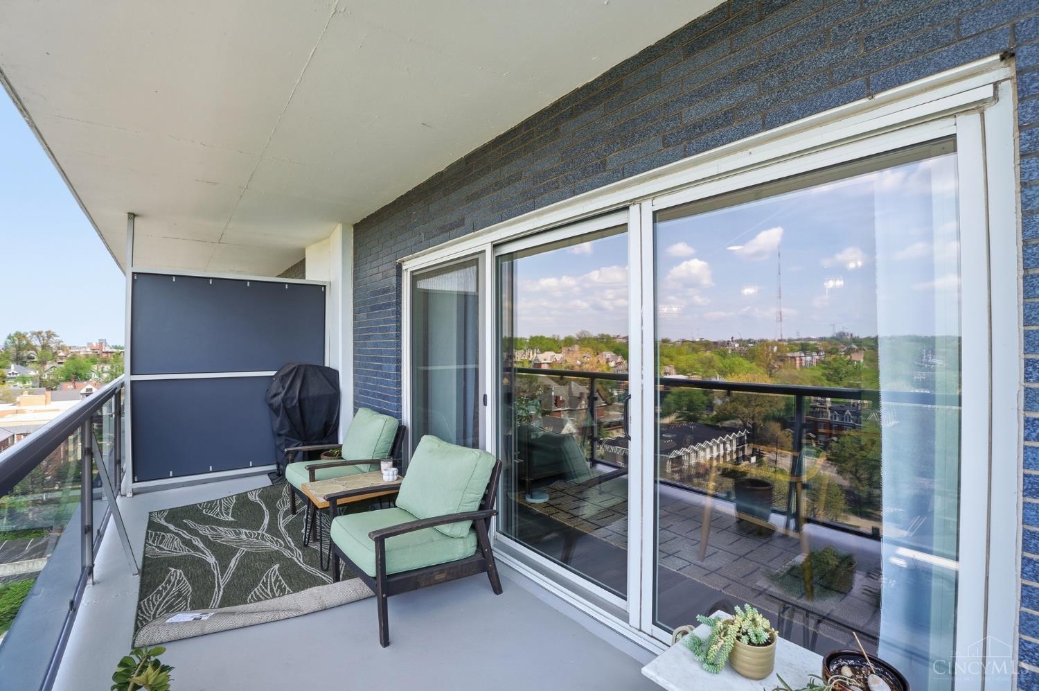 2200 Victory Parkway 1604