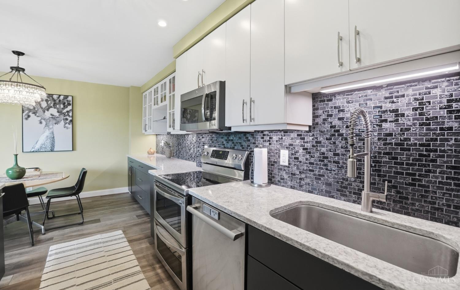 2200 Victory Parkway 1604