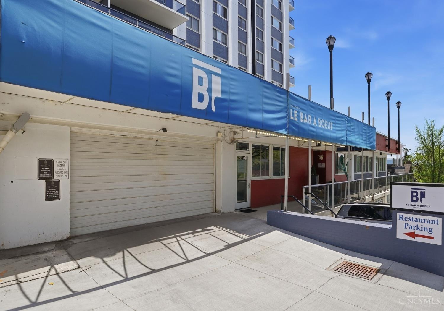 2200 Victory Parkway 1604