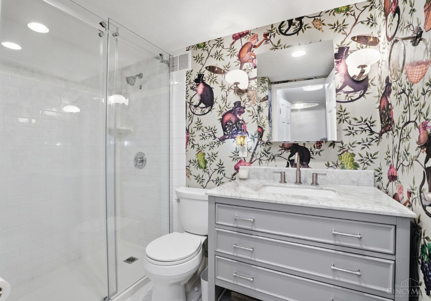 2200 Victory Parkway 1604