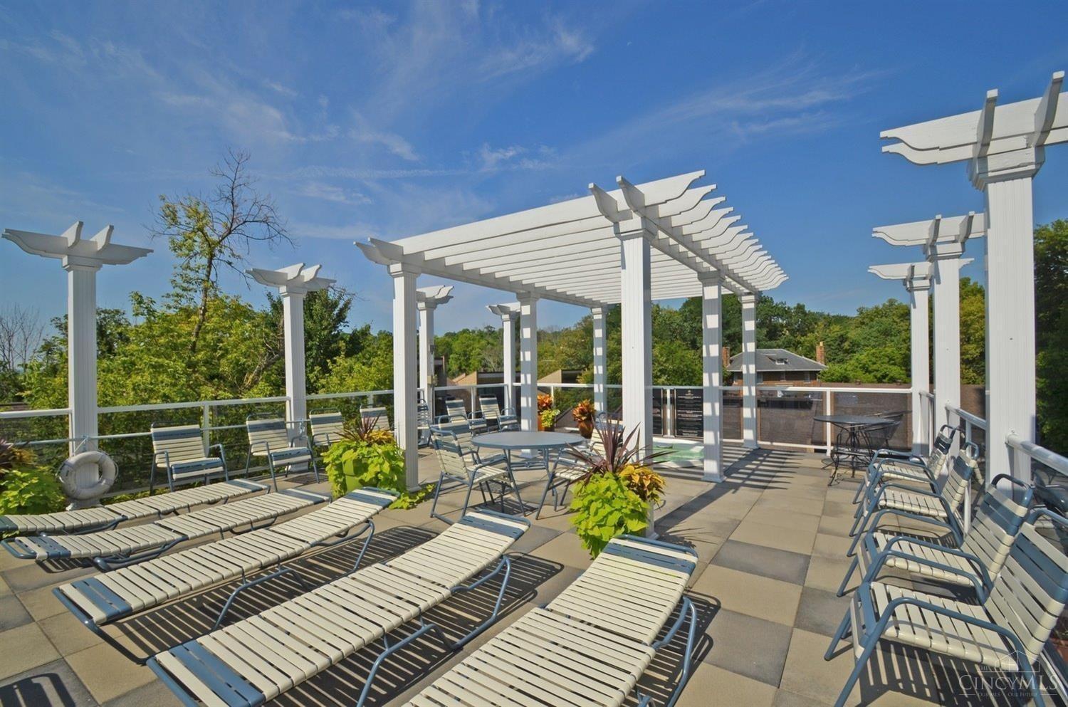 2200 Victory Parkway 1604