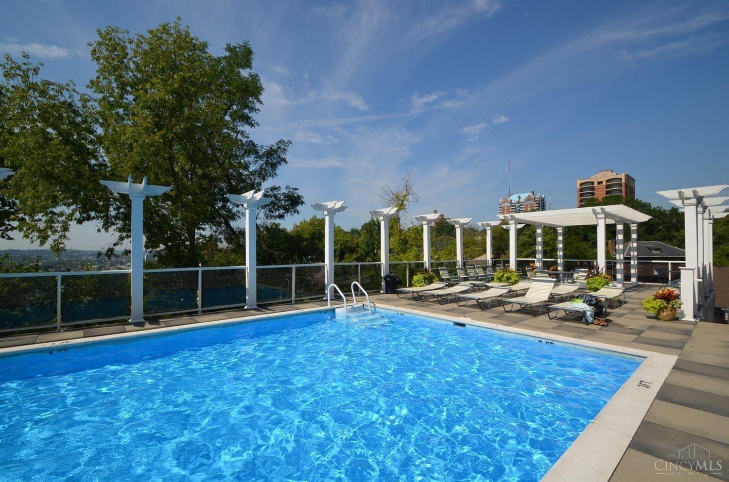 2200 Victory Parkway 1604