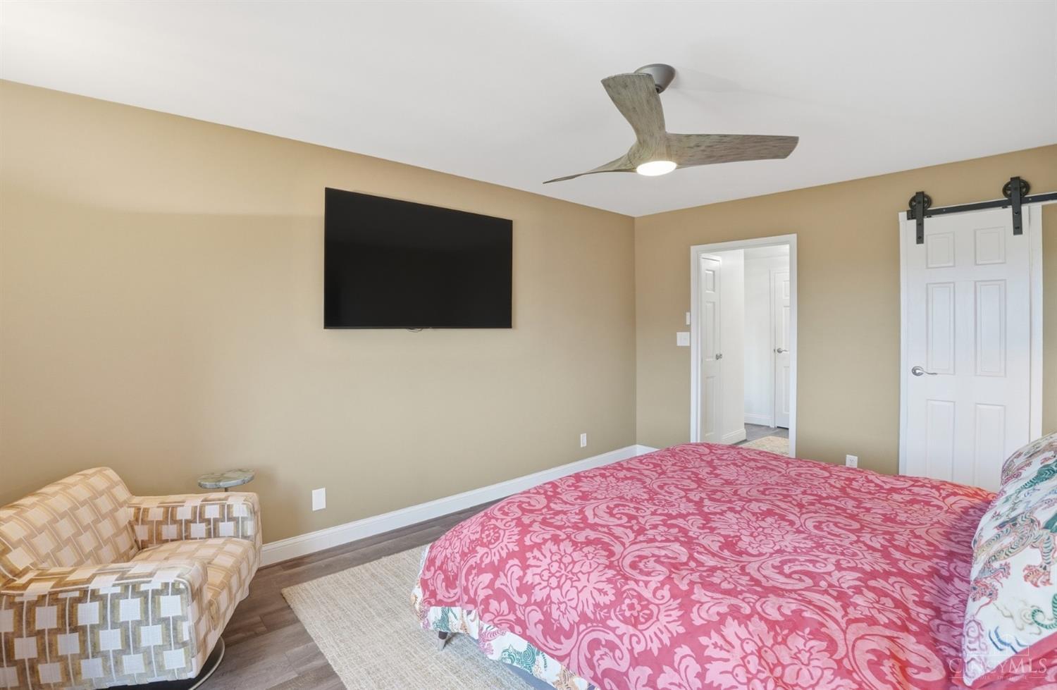 2200 Victory Parkway 1604