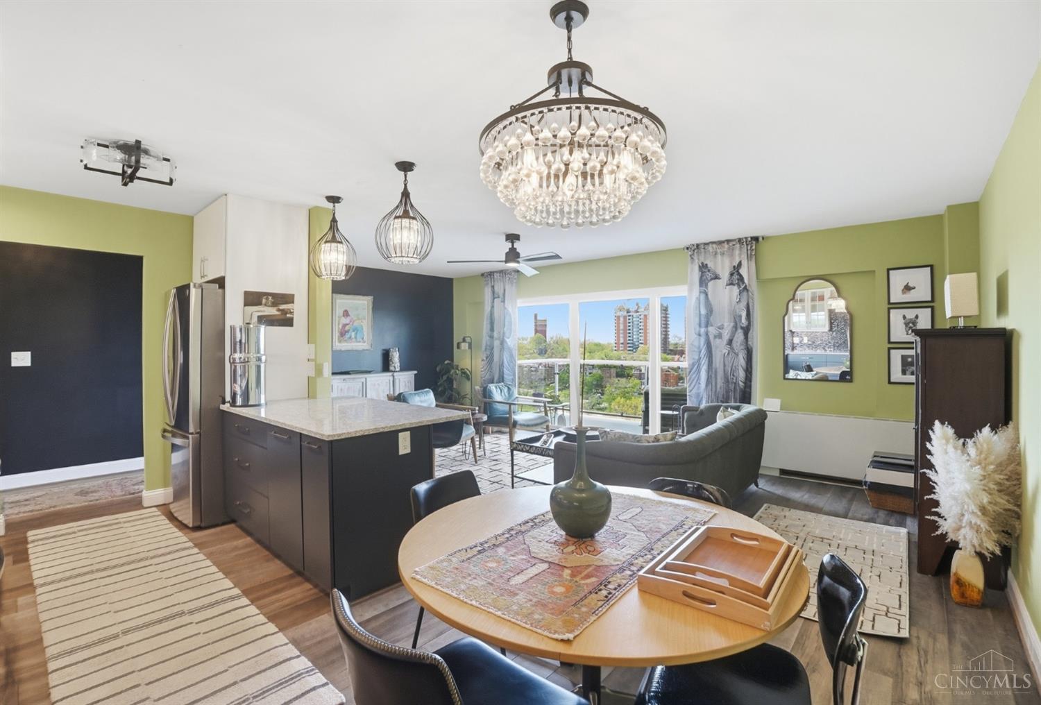 2200 Victory Parkway 1604