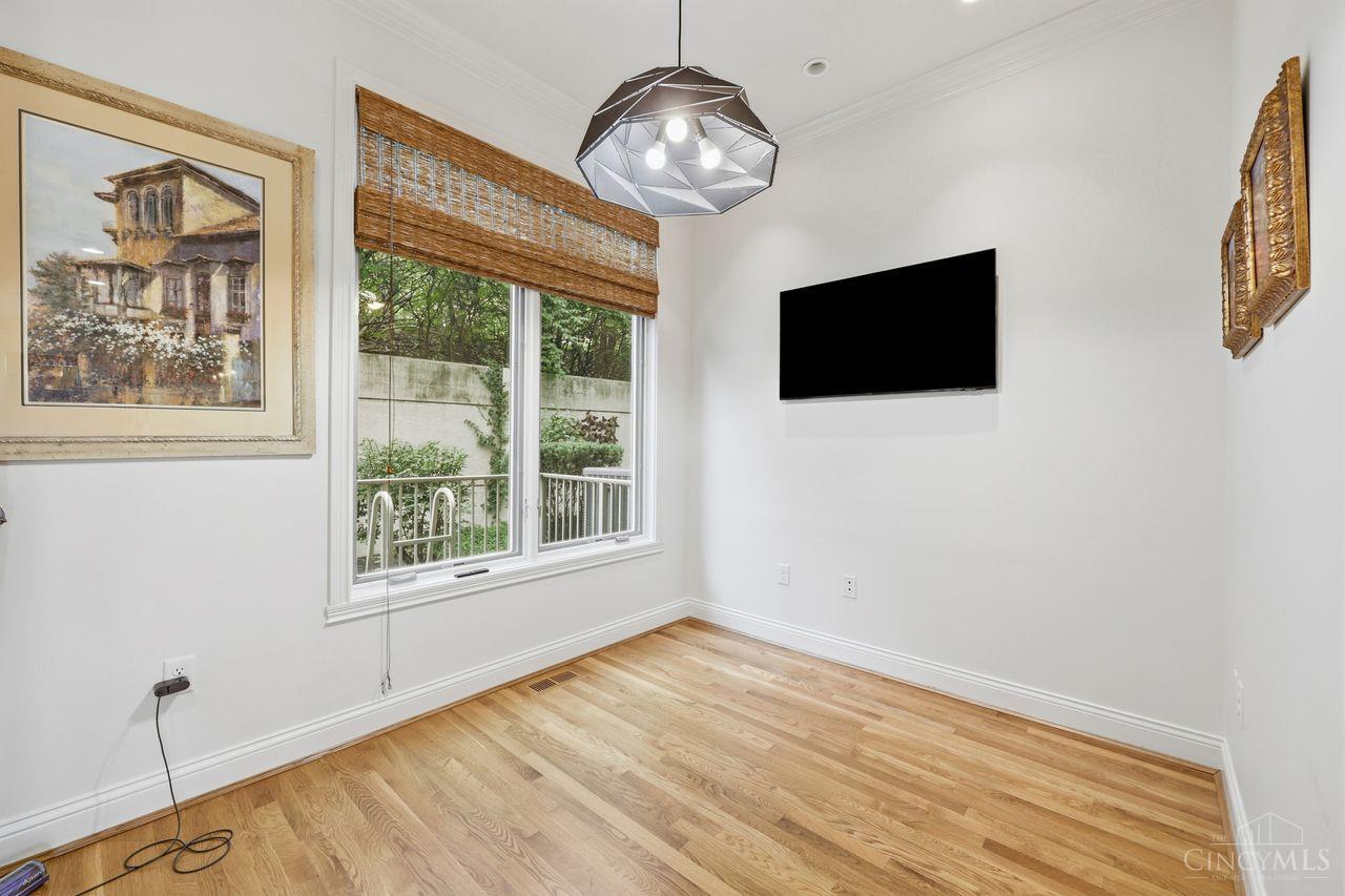 1430 Riverside Drive