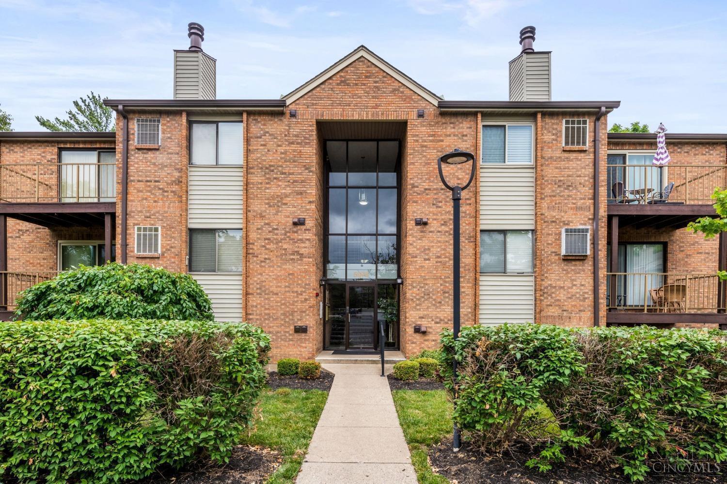 5975 Meadow Creek Drive 12