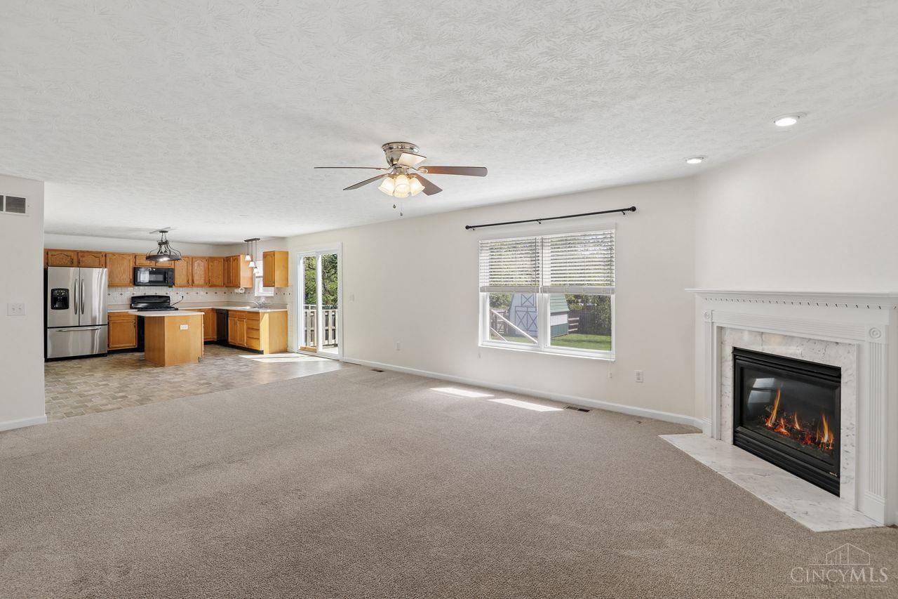 14 Hummingbird Way