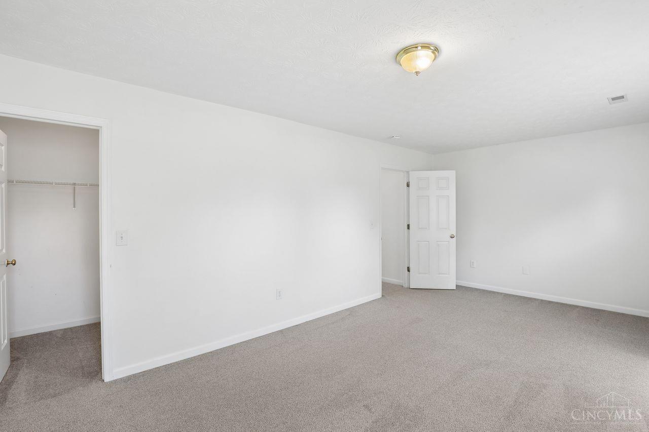14 Hummingbird Way