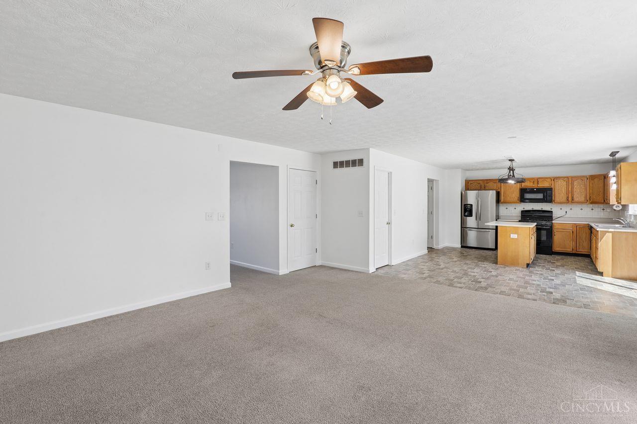 14 Hummingbird Way