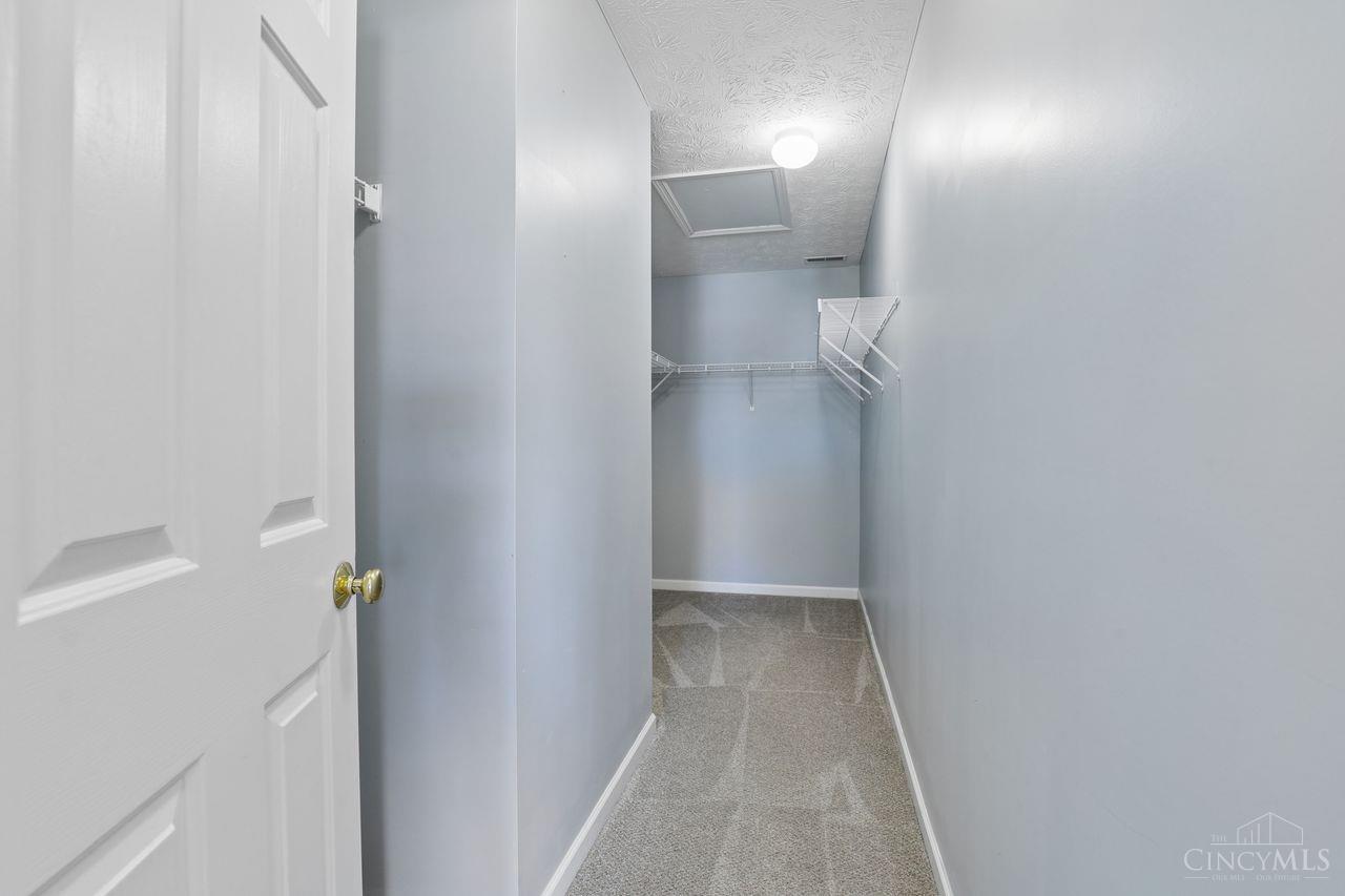 14 Hummingbird Way