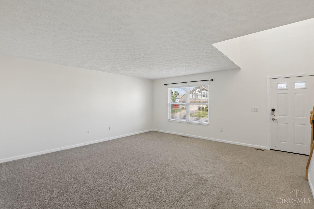 14 Hummingbird Way