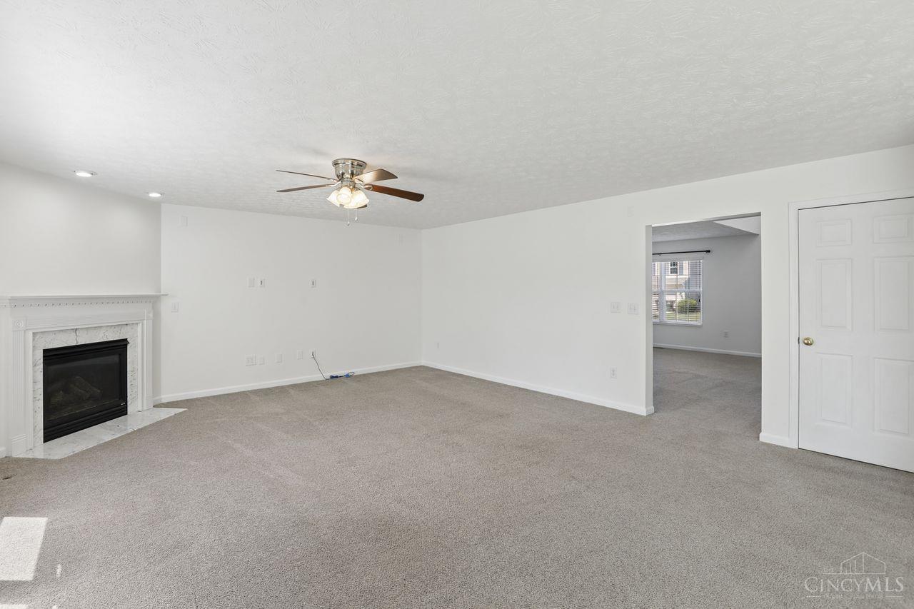 14 Hummingbird Way