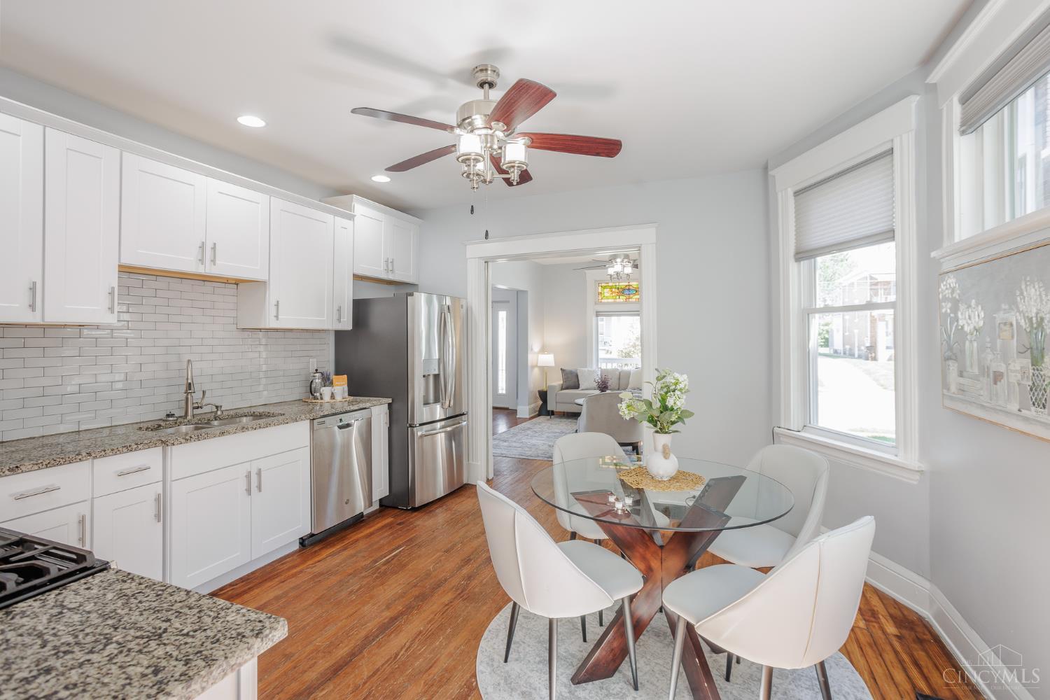 2431 Robertson