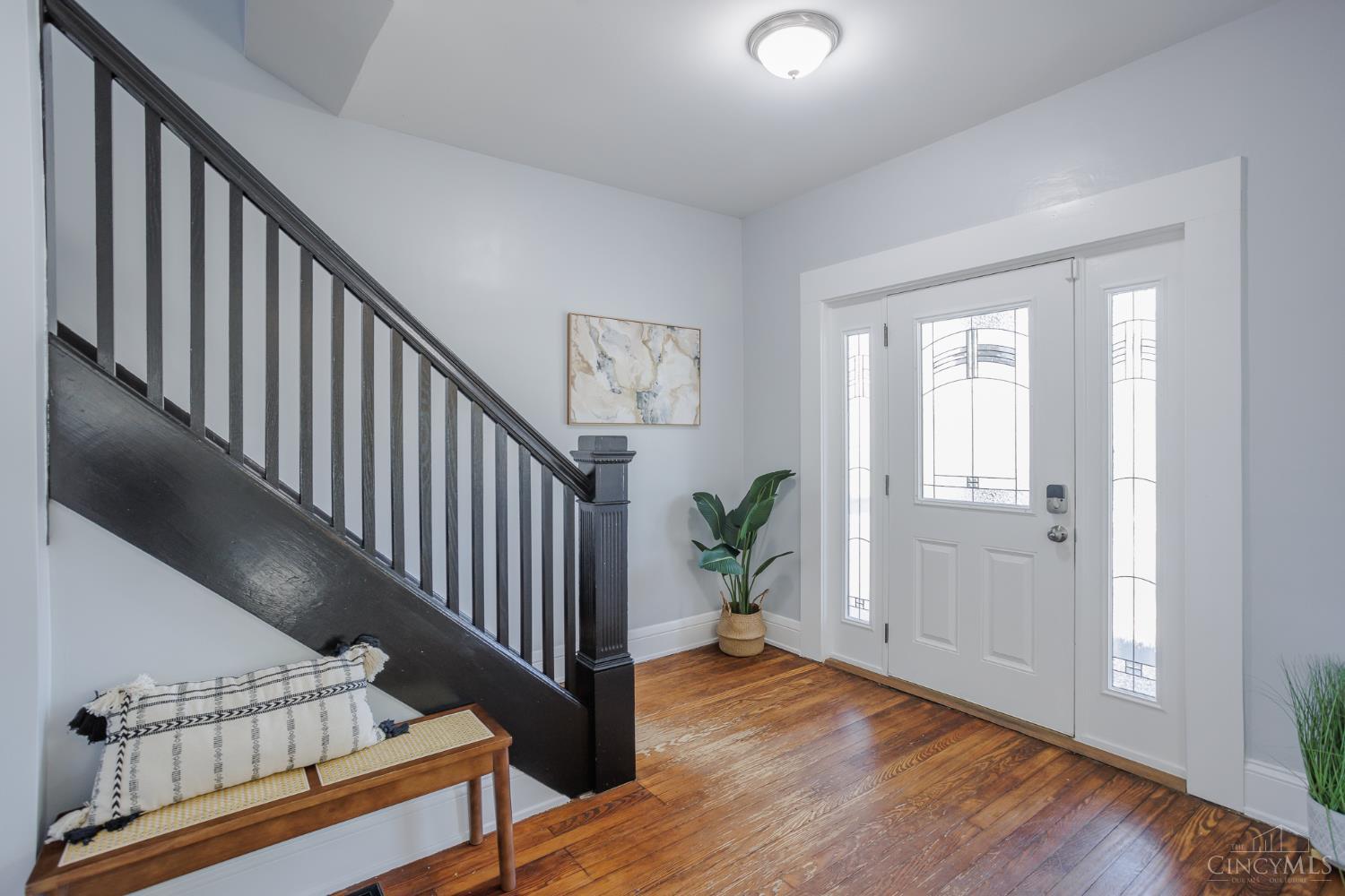 2431 Robertson