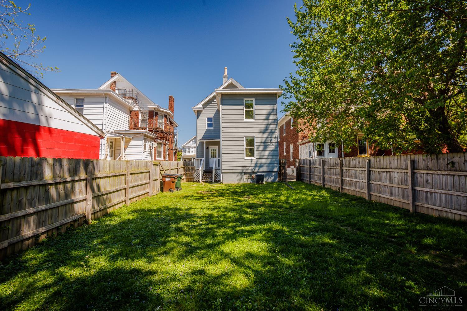 2431 Robertson