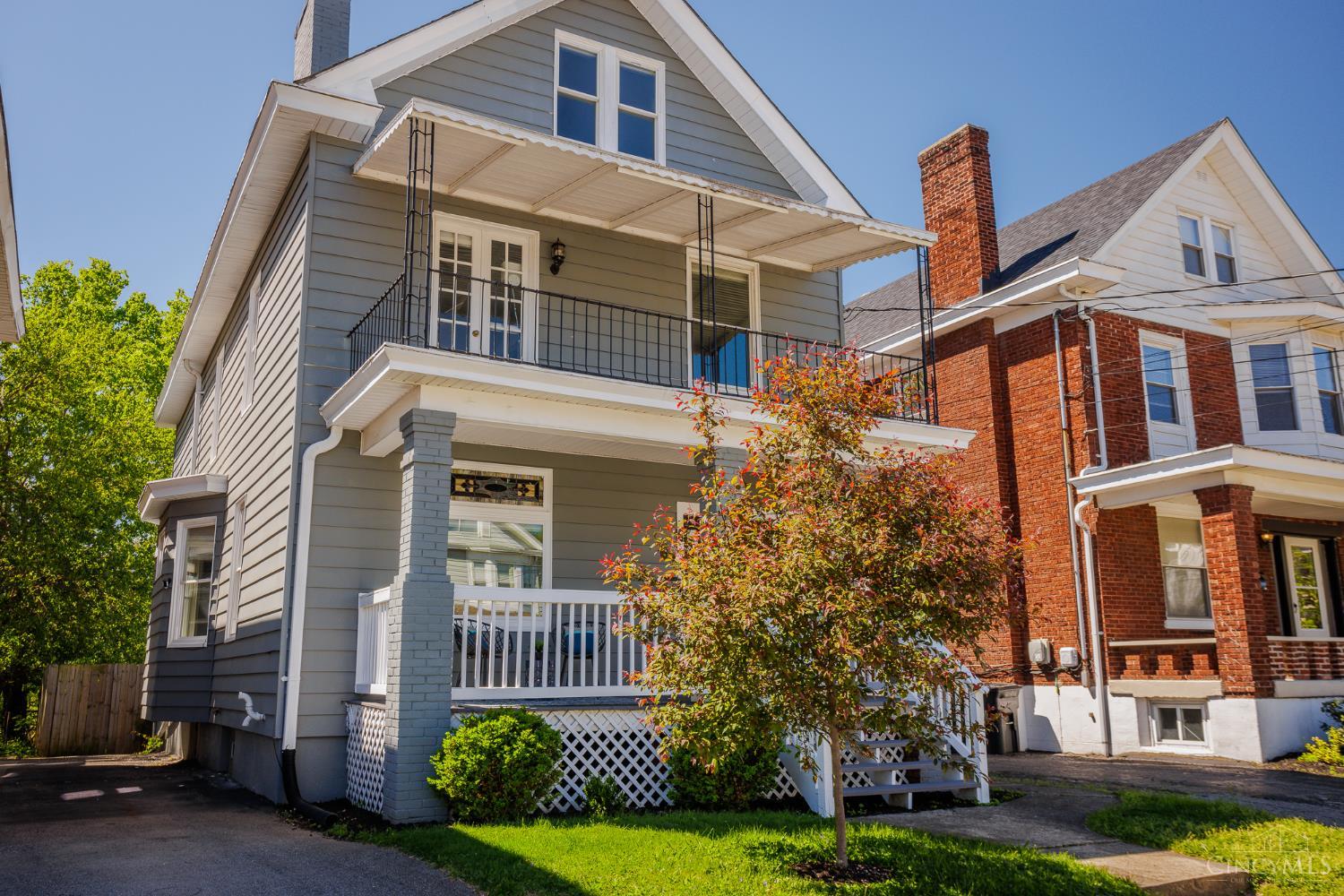 2431 Robertson