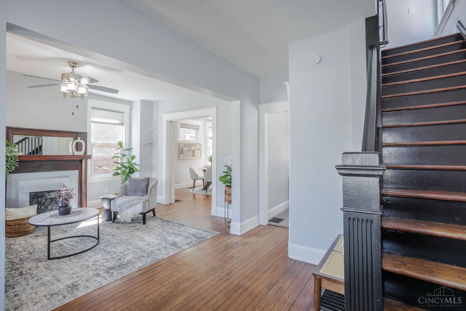 2431 Robertson