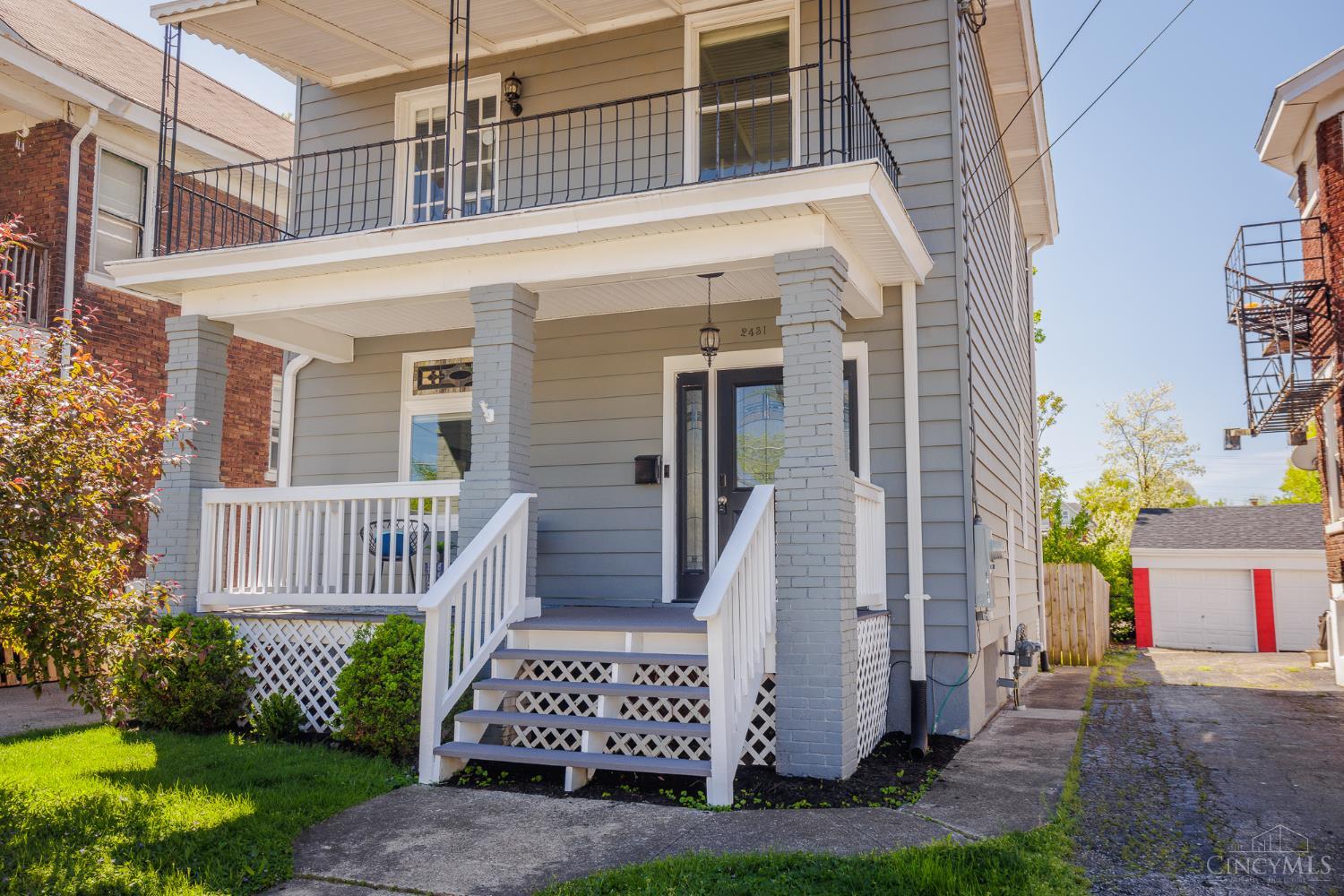 2431 Robertson