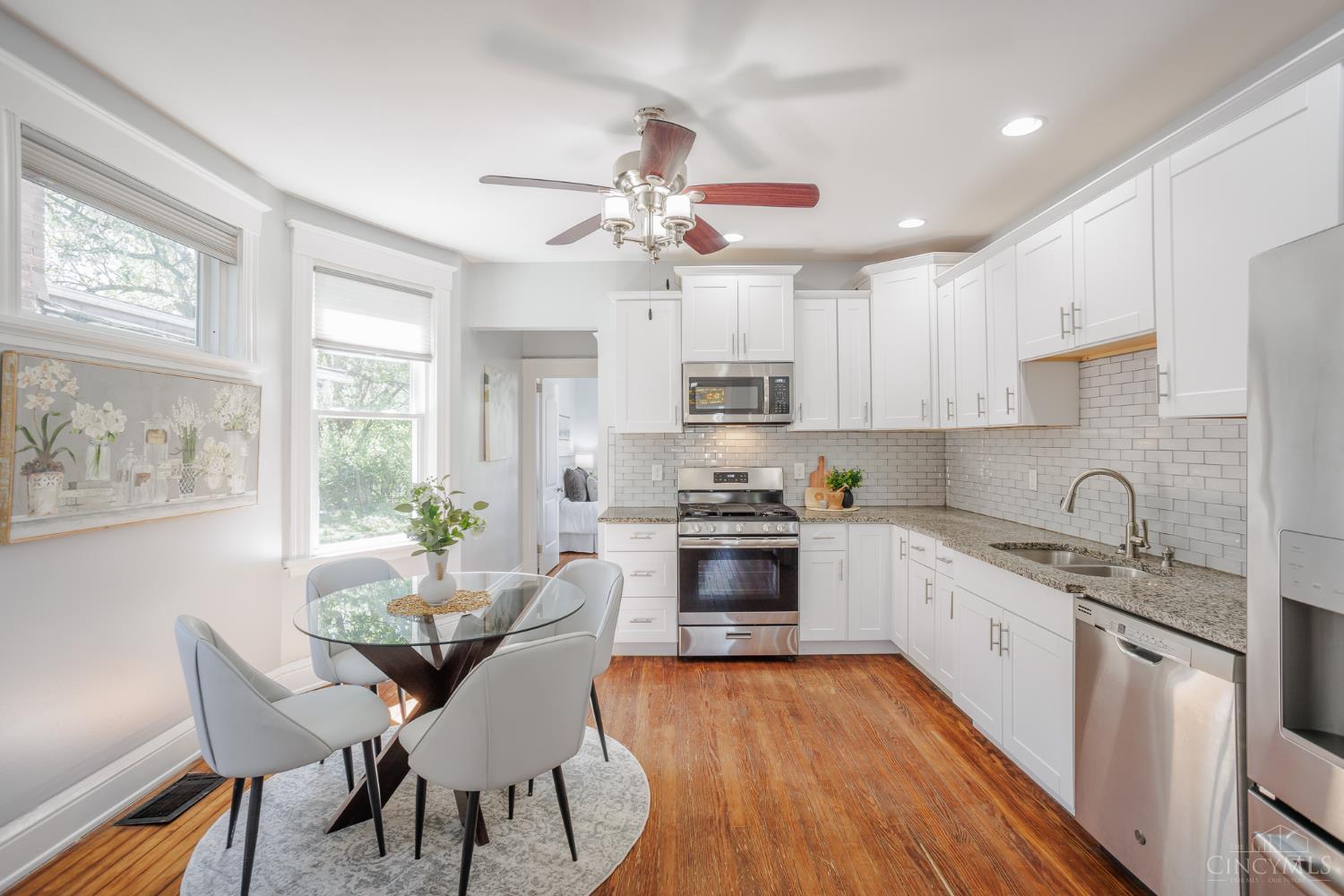 2431 Robertson