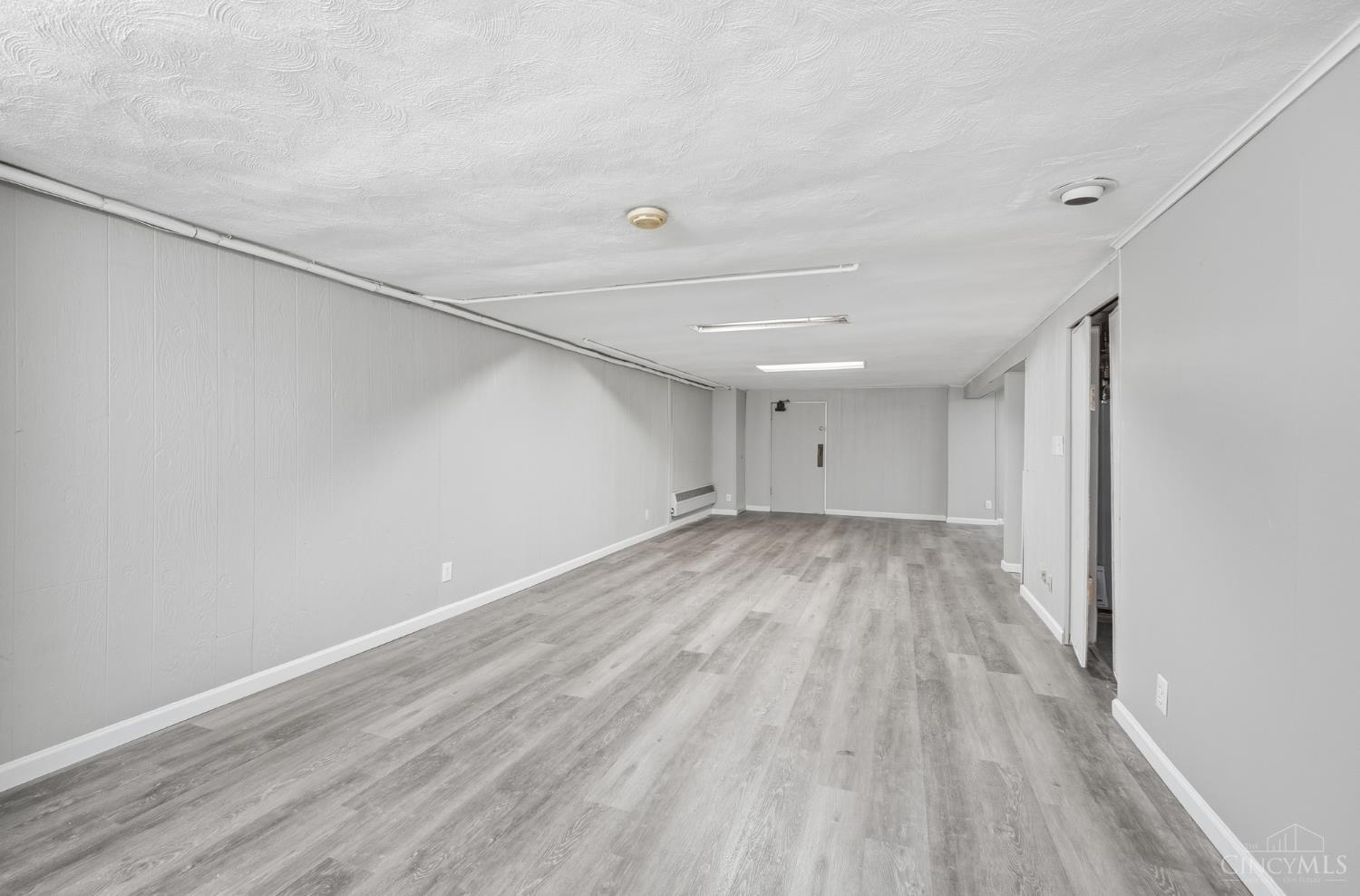 3510 Crestnoll Lane